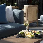 Hyatt Regency 5*