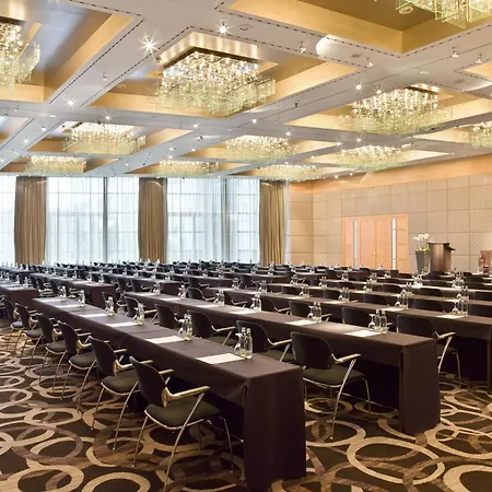 Hyatt Regency Hotel 5*