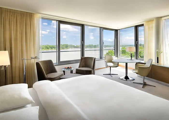 Hyatt Regency Hotel 5*