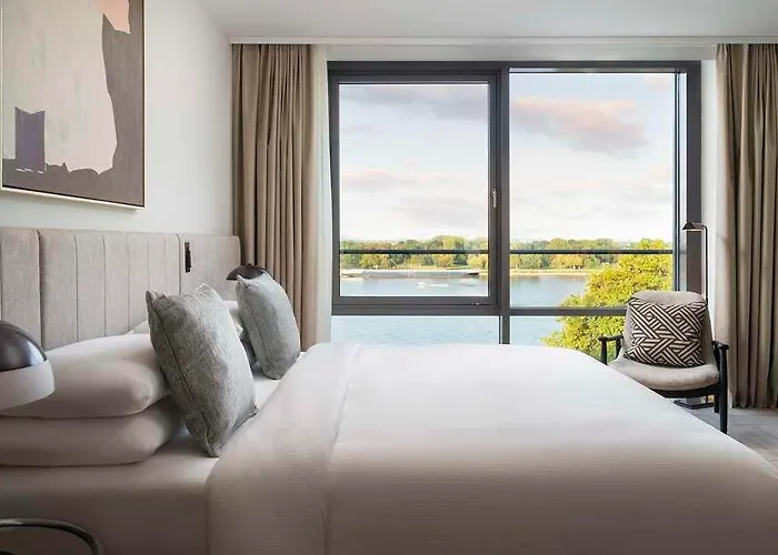 Hyatt Regency Hotell 5*