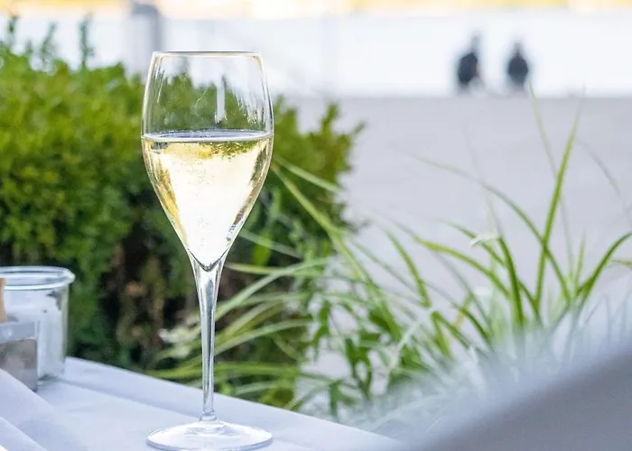 Hyatt Regency Hotel 5*